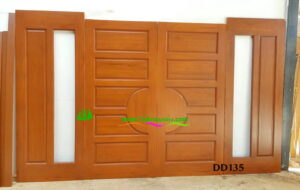 Alternative view of ประตูไม้สักบานคู่ DD135