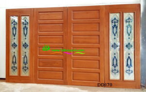 Alternative view of ประตูไม้สักบานคู่ DD170